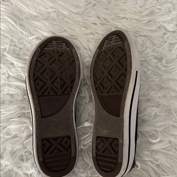 Converse Classic Black and White Chuck Taylor Kids ‘ Sneakers 2 - Picture 6 of 6